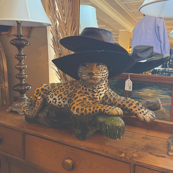 Meet your Posher, Payne - Picture 1 of 2